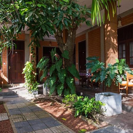 Eco Square Resort Mirissa Bagian luar foto